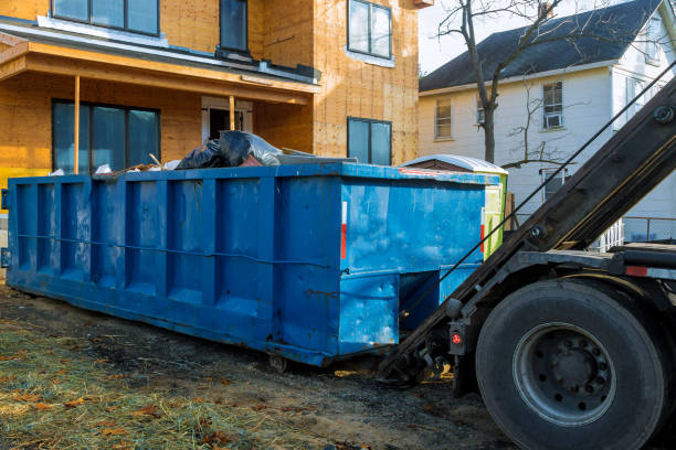 Best Garage Cleanout  in Middlefield, OH